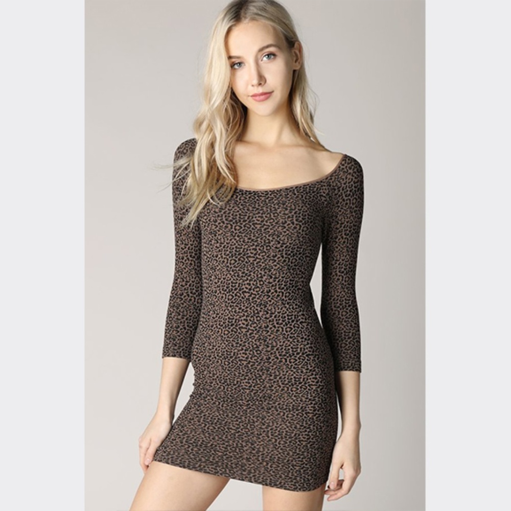 NEW Taupe Cheetah Print 3/4 Sleeve Scoop Neck